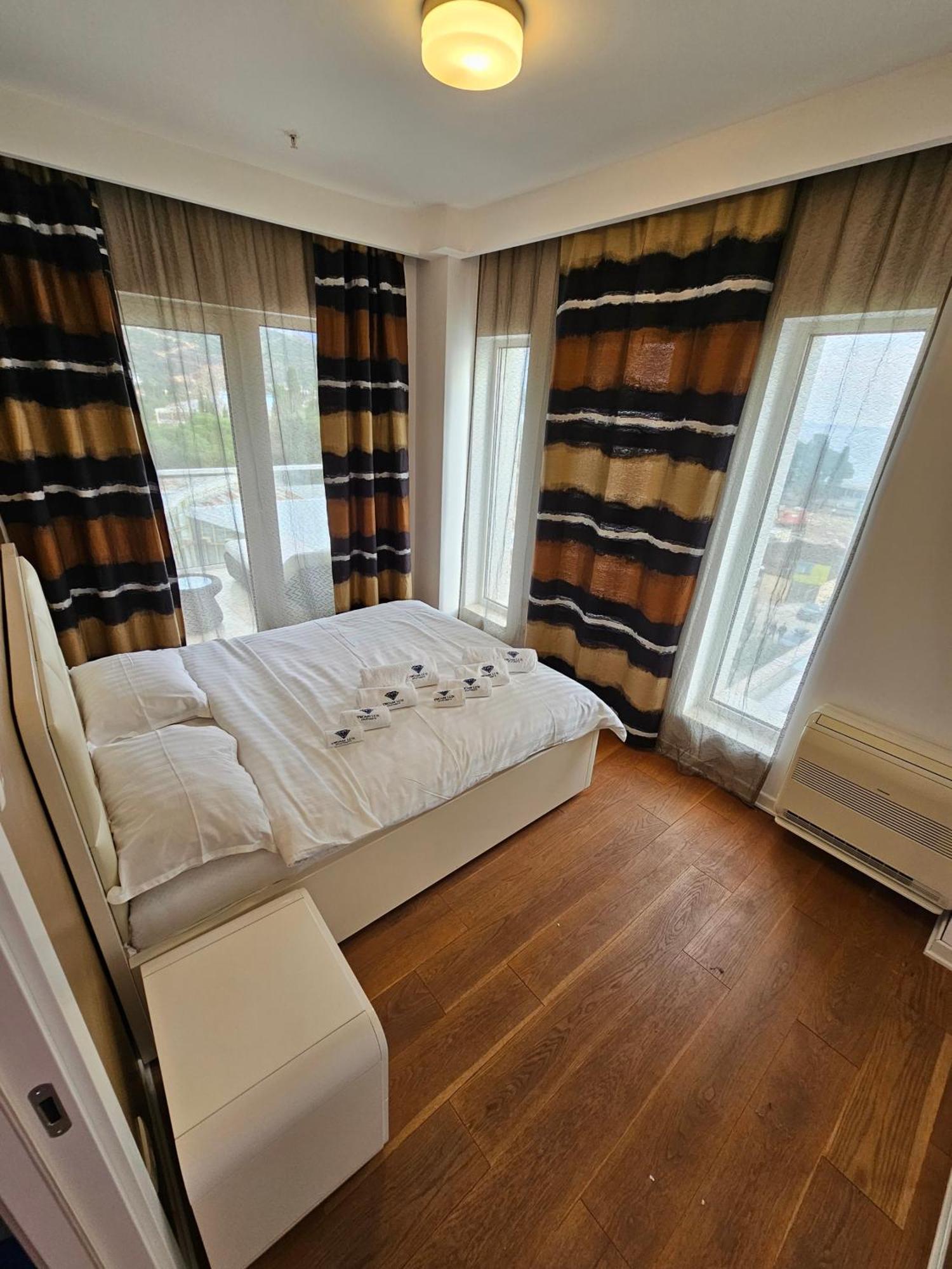 Tecasi Lux Apartment